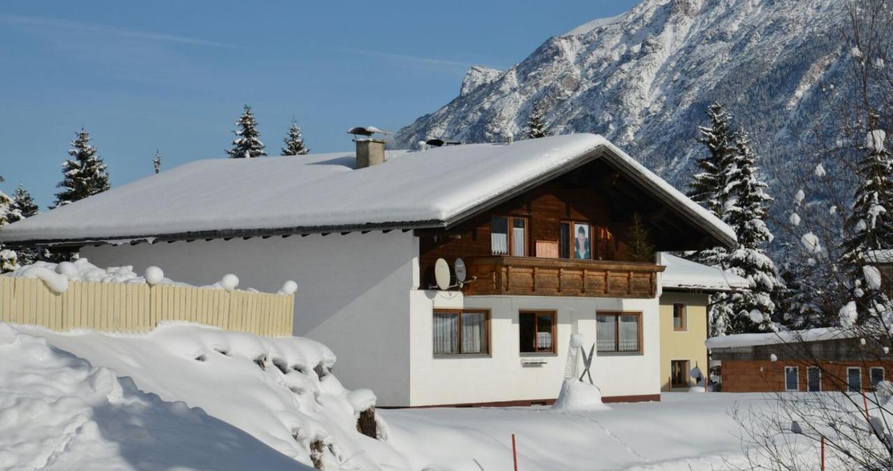 Ferienwohnung Frauenschuh Vorderhornbach Exteriér fotografie