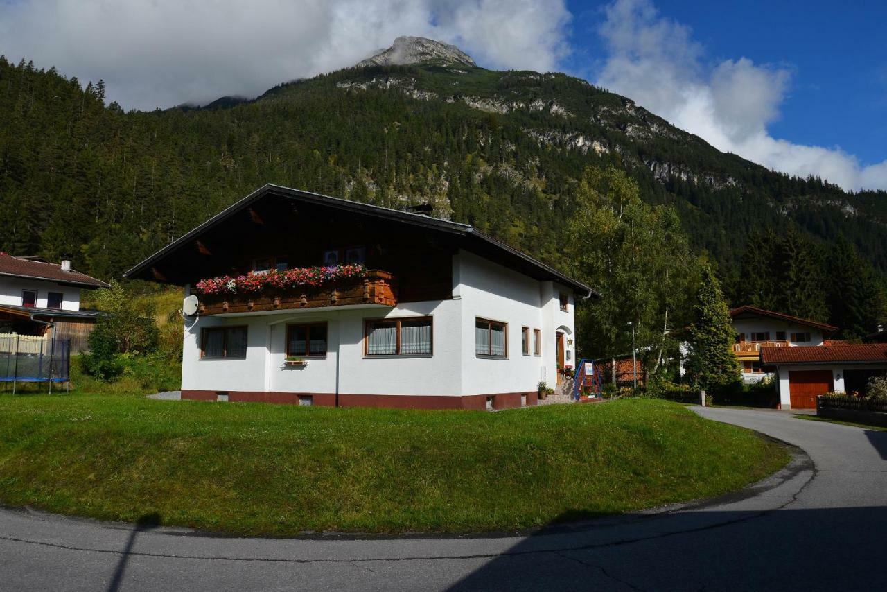 Ferienwohnung Frauenschuh Vorderhornbach Exteriér fotografie